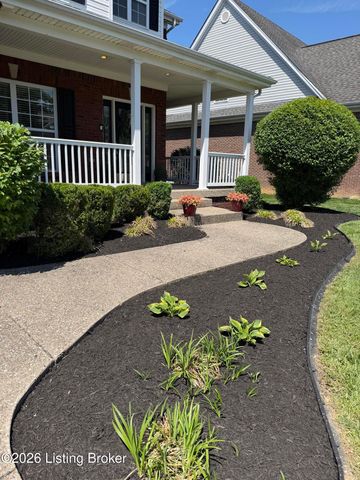 329 Links Dr, Simpsonville, KY 40067