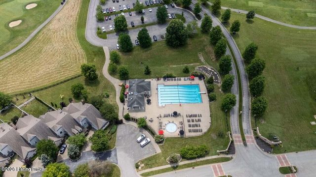 329 Links Dr, Simpsonville, KY 40067