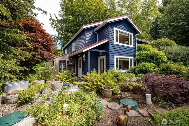 3965 Legoe Bay Road, Lummi Island, WA 98262