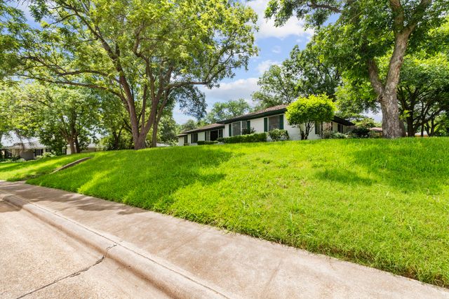 5007 Rockport Drive, Dallas, TX 75232
