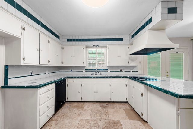 5007 Rockport Drive, Dallas, TX 75232
