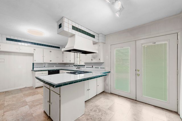 5007 Rockport Drive, Dallas, TX 75232
