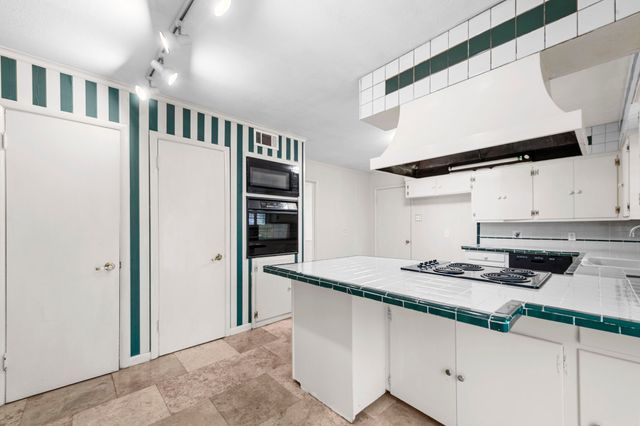 5007 Rockport Drive, Dallas, TX 75232