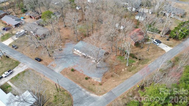 2015 Overhill Drive, Monroe, NC 28110