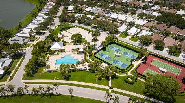 137 Seashore Drive, Jupiter, FL 33477