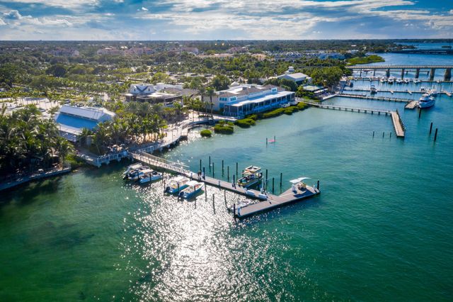 137 Seashore Drive, Jupiter, FL 33477