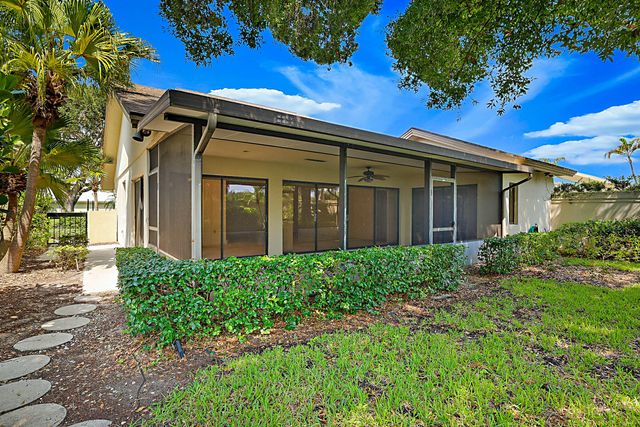 137 Seashore Drive, Jupiter, FL 33477
