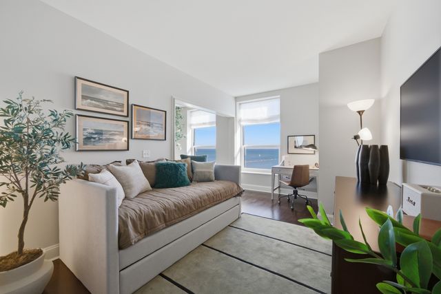 850 N Lake Shore Drive 802, Chicago, IL 60611