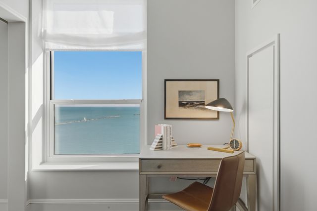 850 N Lake Shore Drive 802, Chicago, IL 60611