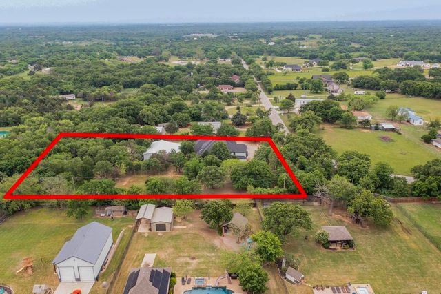 7401 Retta Mansfield Road, Mansfield, TX 76063
