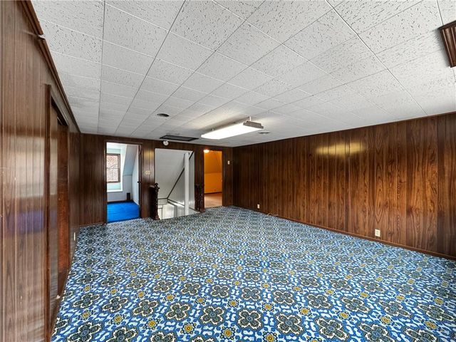 737 Washington Street, Weston, MO 64098