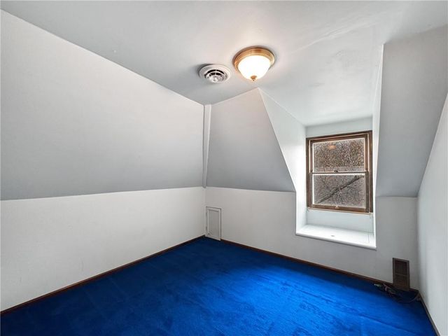 737 Washington Street, Weston, MO 64098