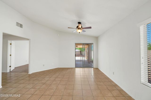 102 E Elixir Place, Oro Valley, AZ 85755