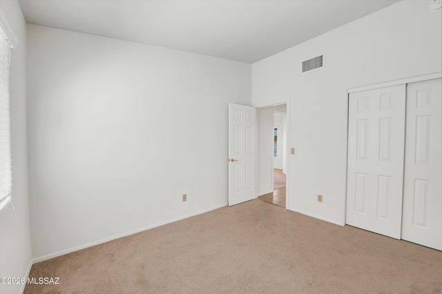 102 E Elixir Place, Oro Valley, AZ 85755