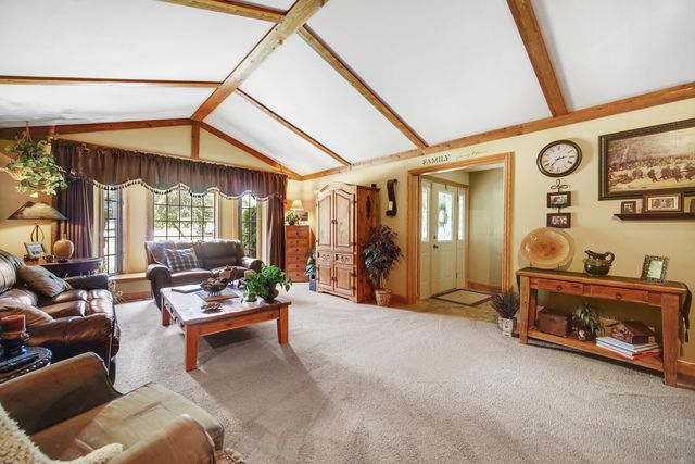 25115 W Cedarwood Lane, Ingleside, IL 60041