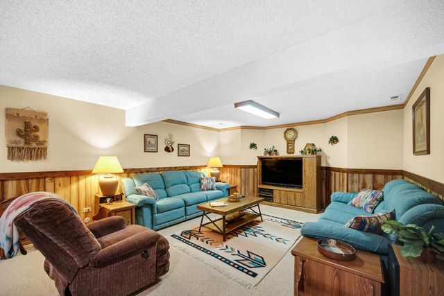 25115 W Cedarwood Lane, Ingleside, IL 60041