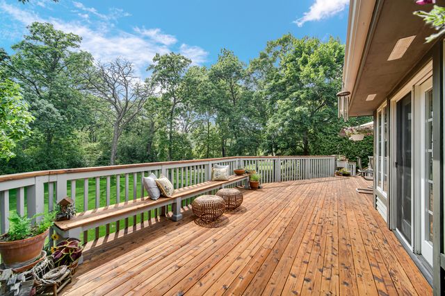 25115 W Cedarwood Lane, Ingleside, IL 60041