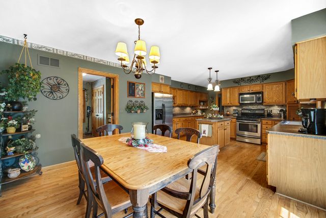25115 W Cedarwood Lane, Ingleside, IL 60041