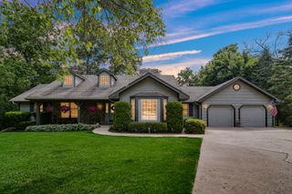 25115 W Cedarwood Lane, Ingleside, IL 60041