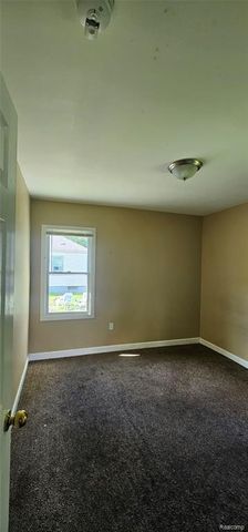 8095 Roselawn Street, Detroit, MI 48204