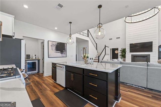 1101 Michigan Circle, Hoschton, GA 30548