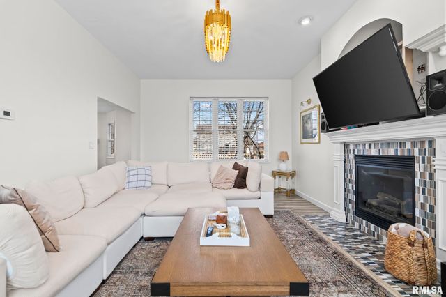 308 Winter Park Drive, Chatham, IL 62629