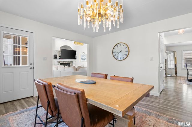 308 Winter Park Drive, Chatham, IL 62629