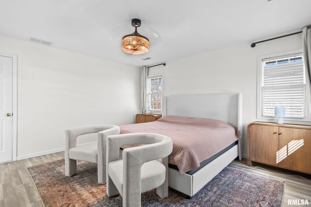 308 Winter Park Drive, Chatham, IL 62629