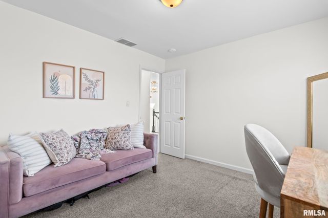 308 Winter Park Drive, Chatham, IL 62629