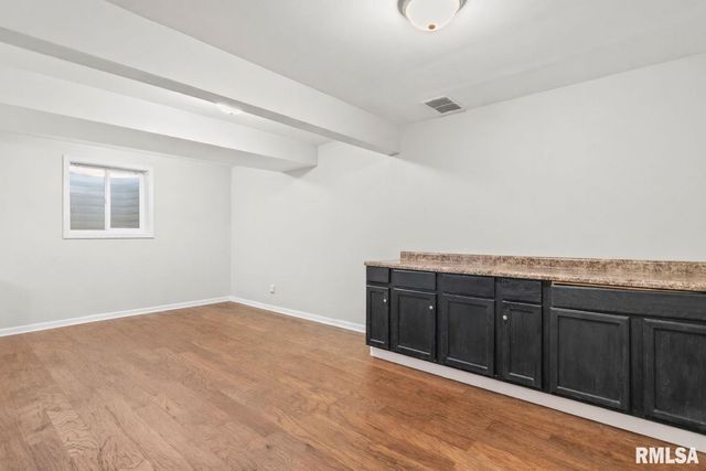 308 Winter Park Drive, Chatham, IL 62629