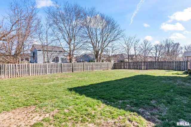 308 Winter Park Drive, Chatham, IL 62629