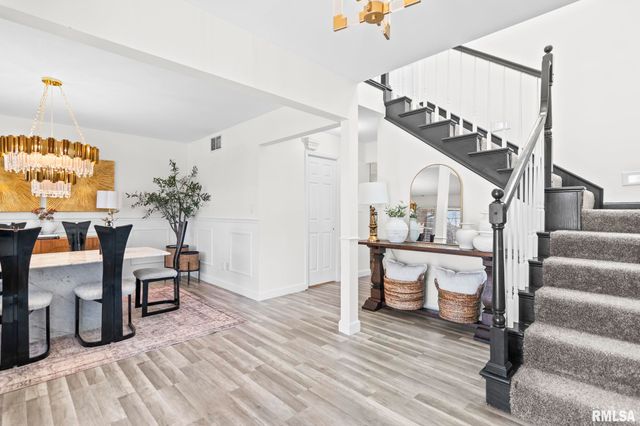 308 Winter Park Drive, Chatham, IL 62629