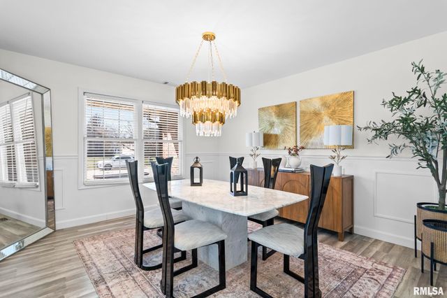 308 Winter Park Drive, Chatham, IL 62629