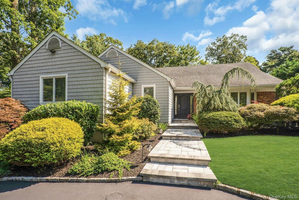33 McCulloch Drive, Dix Hills, NY 11746 — exterior