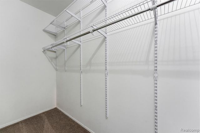 2031 Keystone Drive, Sterling Heights, MI 48310