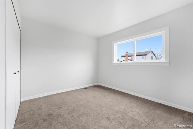 2031 Keystone Drive, Sterling Heights, MI 48310