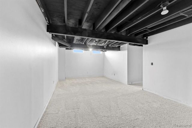 2031 Keystone Drive, Sterling Heights, MI 48310