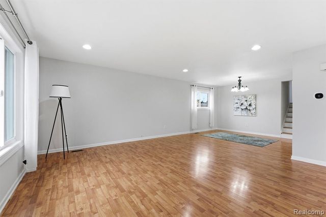 2031 Keystone Drive, Sterling Heights, MI 48310