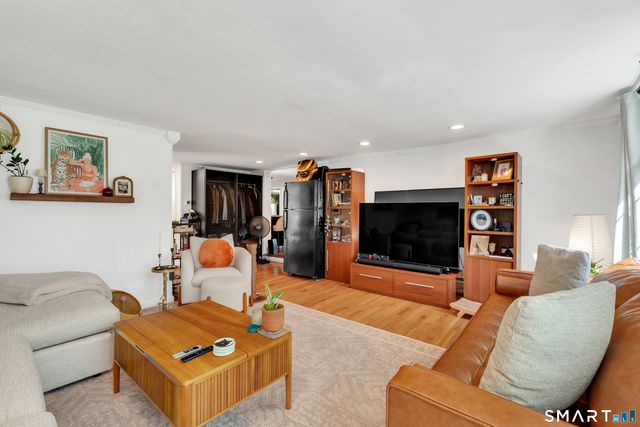 31 Clark Street, New Haven, CT 06511