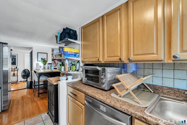 31 Clark Street, New Haven, CT 06511