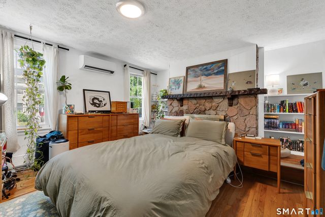 31 Clark Street, New Haven, CT 06511