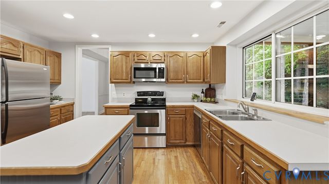 10284 Still Spring Ct, Mechanicsville, VA 23116