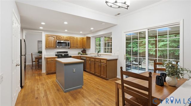 10284 Still Spring Ct, Mechanicsville, VA 23116