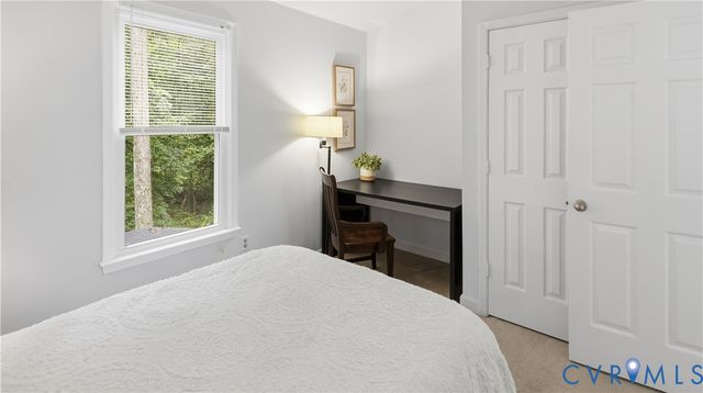 10284 Still Spring Ct, Mechanicsville, VA 23116