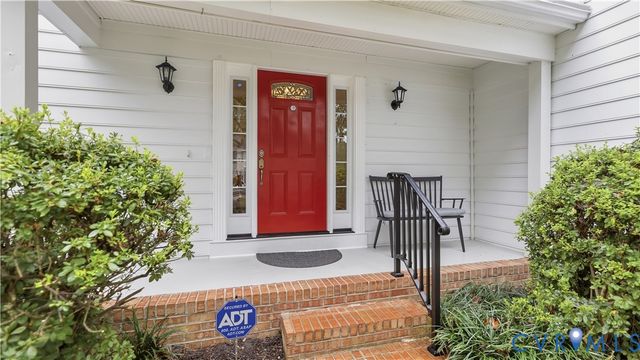 10284 Still Spring Ct, Mechanicsville, VA 23116