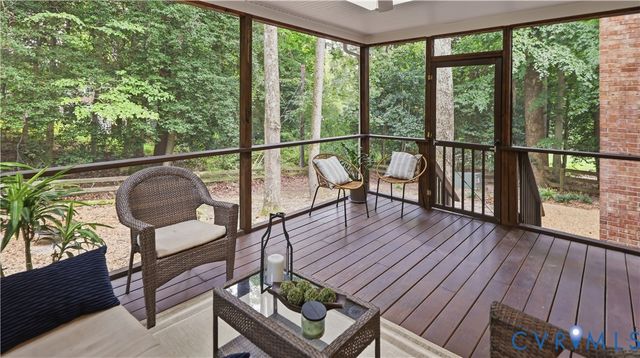 10284 Still Spring Ct, Mechanicsville, VA 23116