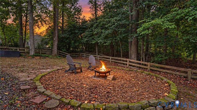 10284 Still Spring Ct, Mechanicsville, VA 23116