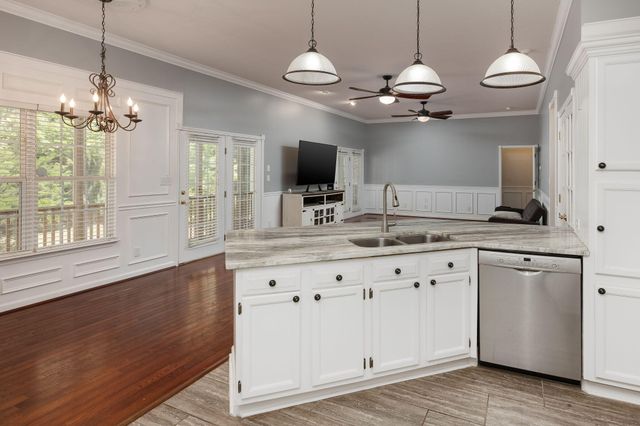 8970 Daisy Dallas Road, Hixson, TN 37343