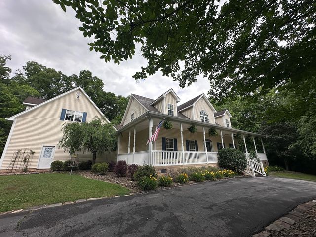 8970 Daisy Dallas Road, Hixson, TN 37343