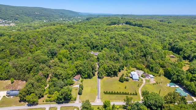 8970 Daisy Dallas Road, Hixson, TN 37343